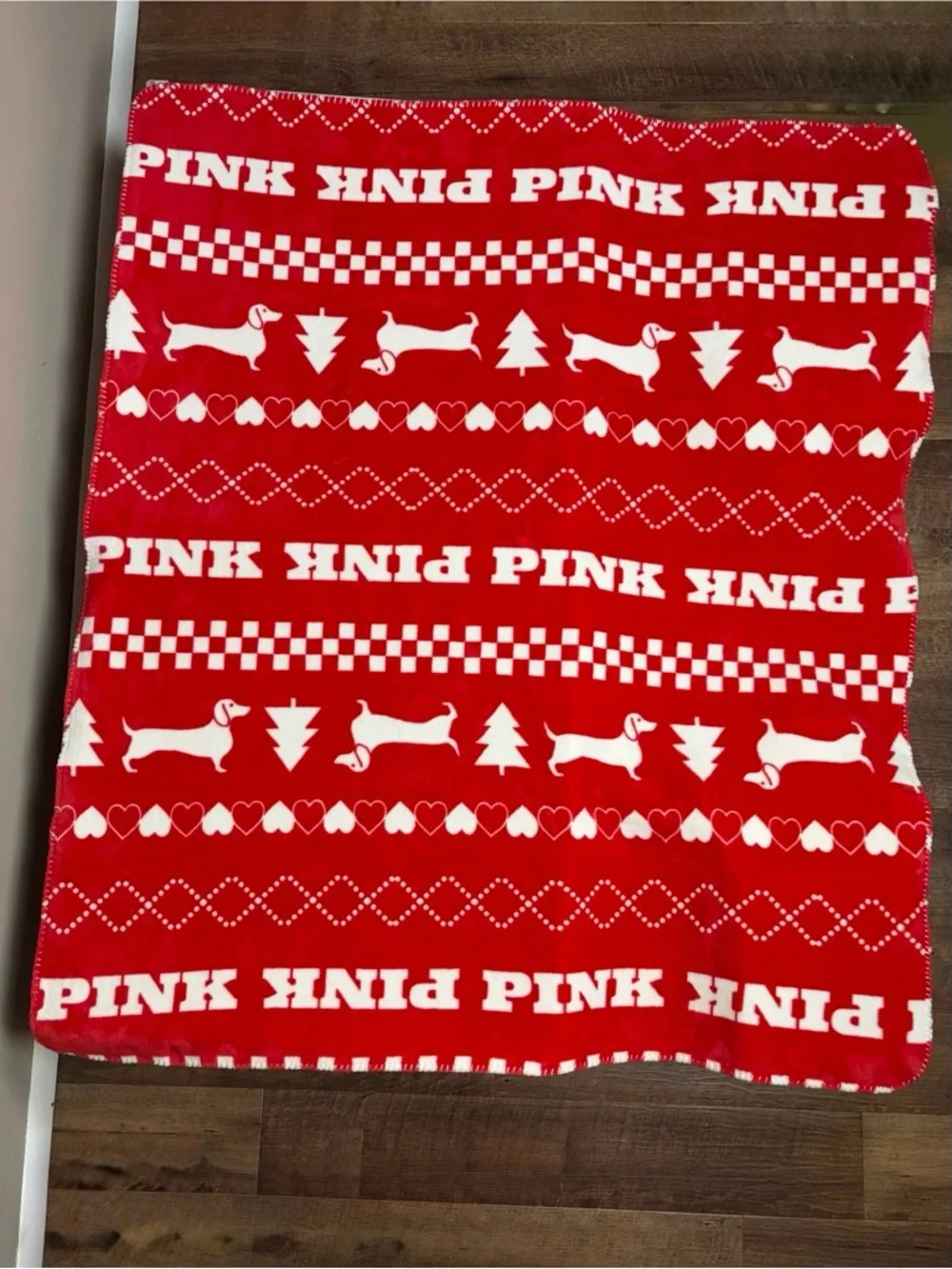 VS PINK Red Fair Isle Dachshund Weiner Dog Sherpa Campus Blanket Christmas Heart